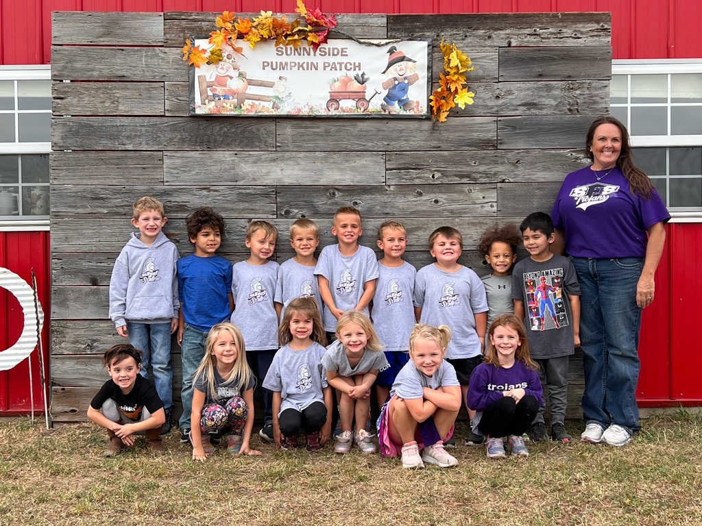 Mrs. McBride's kindergarten class learned about the life cycle of the pumpkin, and they had tons of fun at the Sunnyside Pumpkin Patch. The class would like to extend a big thank you to the Nurnberg's and all of the kindergarten parents that helped make our field trip so successful!
